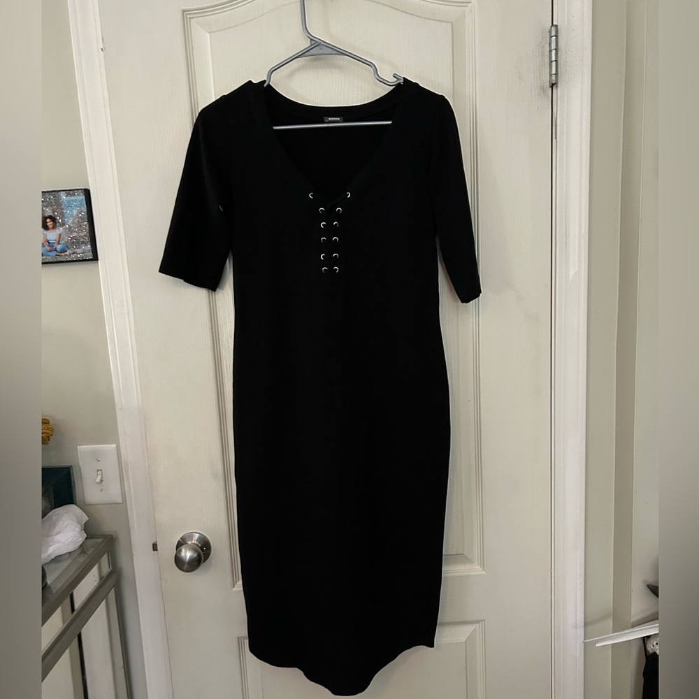 🌟 Host Pick 🌟 Monrow Lace Up Maternity Dress
